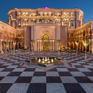 hrRJZPTN-Emirates-Palace_1-1200x800